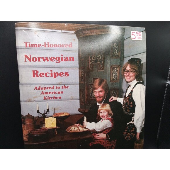 Time Honored Norwegian Recipes By Xan, Erna Oleson. Marstrander, Sigrid - Picture 2 of 12